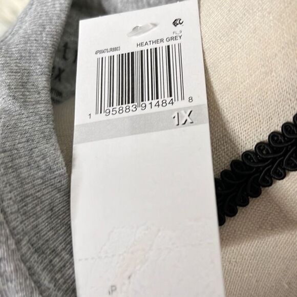 Love Tribe Womens Sweatshirt Tiger Crewneck Heather Grey Size 1X NWT - Picture 7 of 7